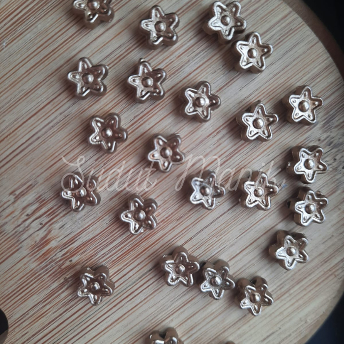 5gr manik mote sq flower gold metallic