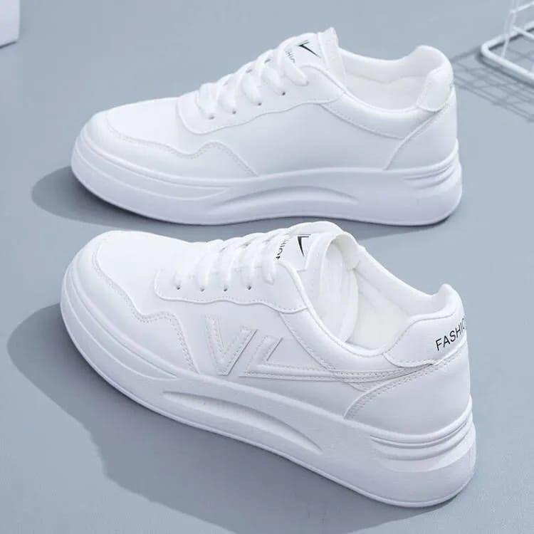 Sepatu putih wanita ootd 2023 / Sepatu putih sneakers / Sepatu perempuan terbaru 2023 / Sepatu perem