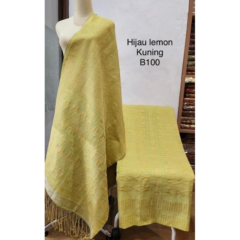 TUMTUMAN SONGKET BATAK TENUN TRADISIONAL DAPATKAN SONGKET DAN SELENDANG