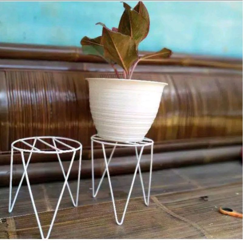 TATAKAN POT DIAMETER 15 CM / STANDING TATAKAN POT / TATAKAN POT BAHAN BESI / STANDING TATAKAN POT BU