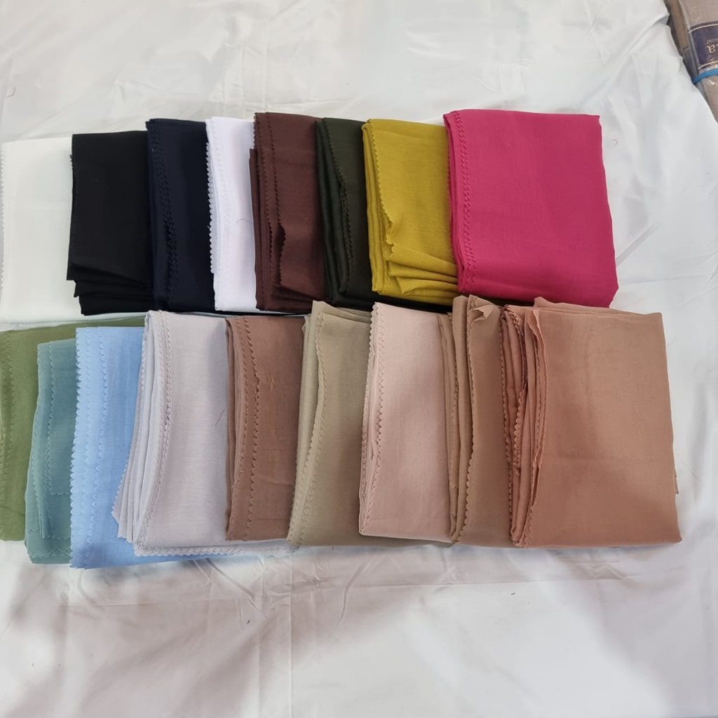 RK Hijab Segi Empat Voal Polos Syari / Jilbab Segi Empat Voal Polos Syari / Kerudung Voal Polos