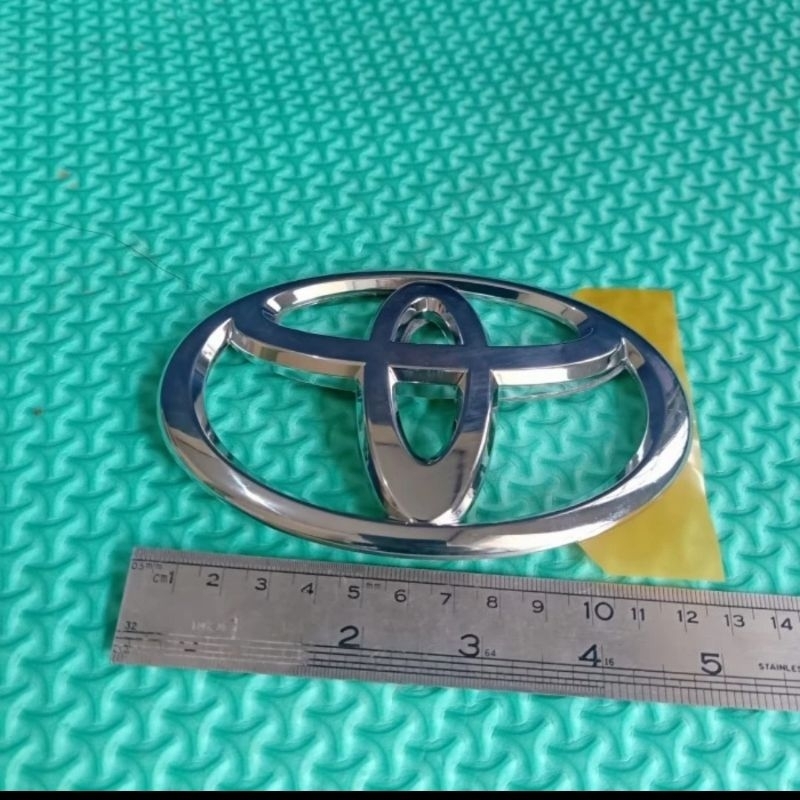 emblem logo ganti Agya original toyota