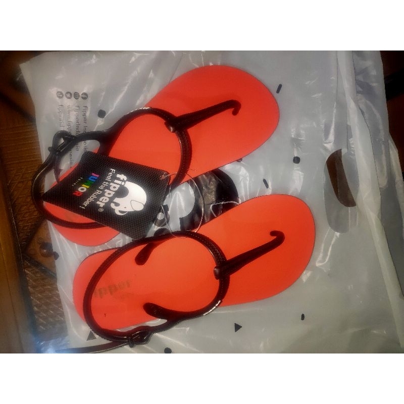 COCOK UNTUK REMAJA !! Jual Rugi ukuran 4 (22cm) ORIGINAL Fipper Strappy Petite Red / Black