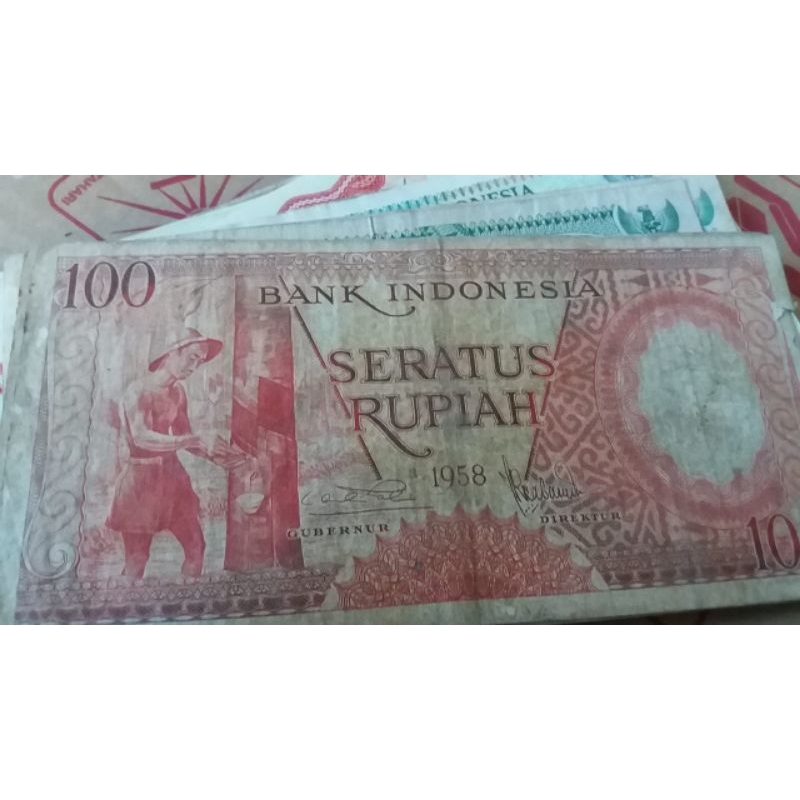 UANG KERTAS KUNO 100 RUPIAH TAHUN 1958 ASLI