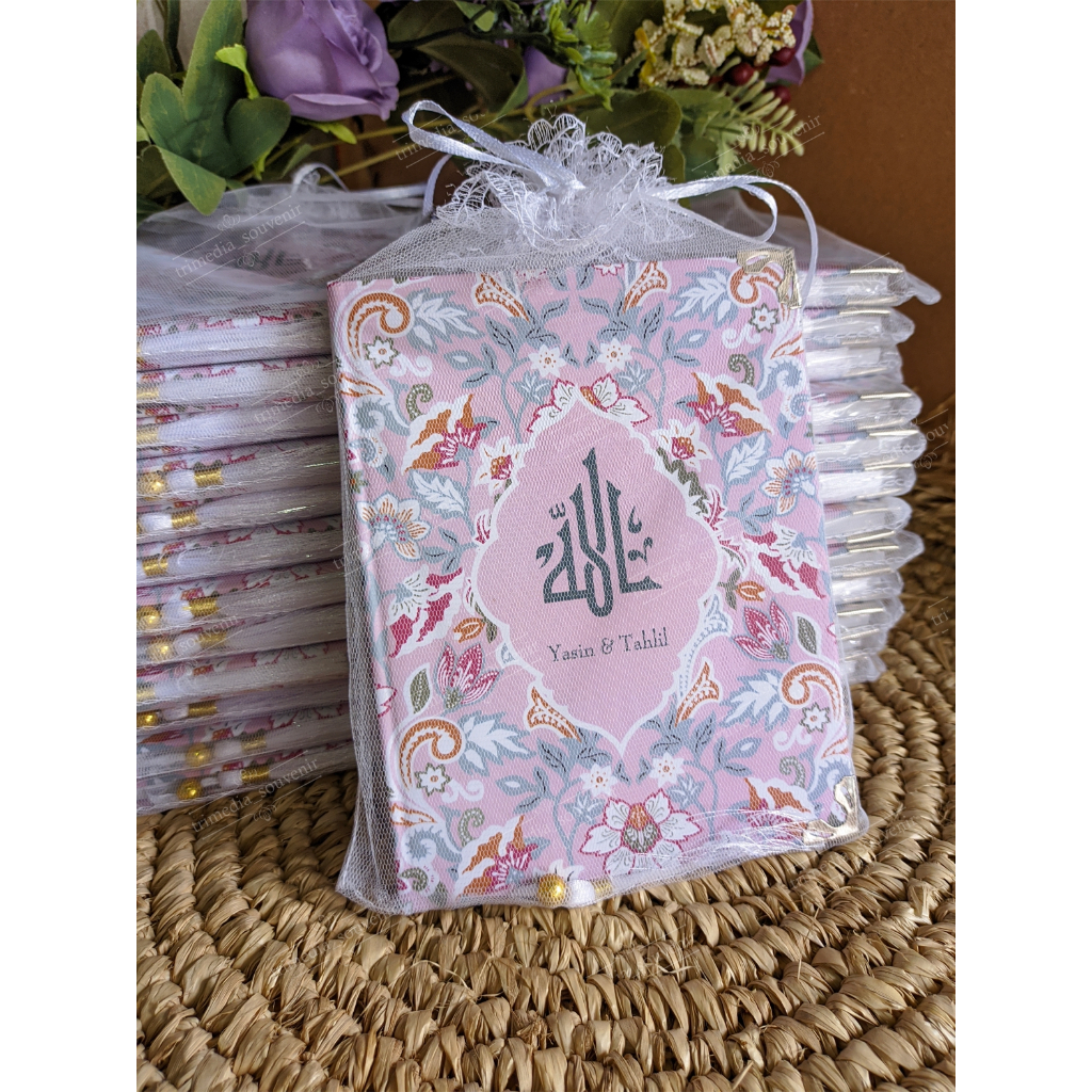 

Pembungkus Yasin / Tile / Kantong Tile / Tile Pembungkus / Tile Souvenir