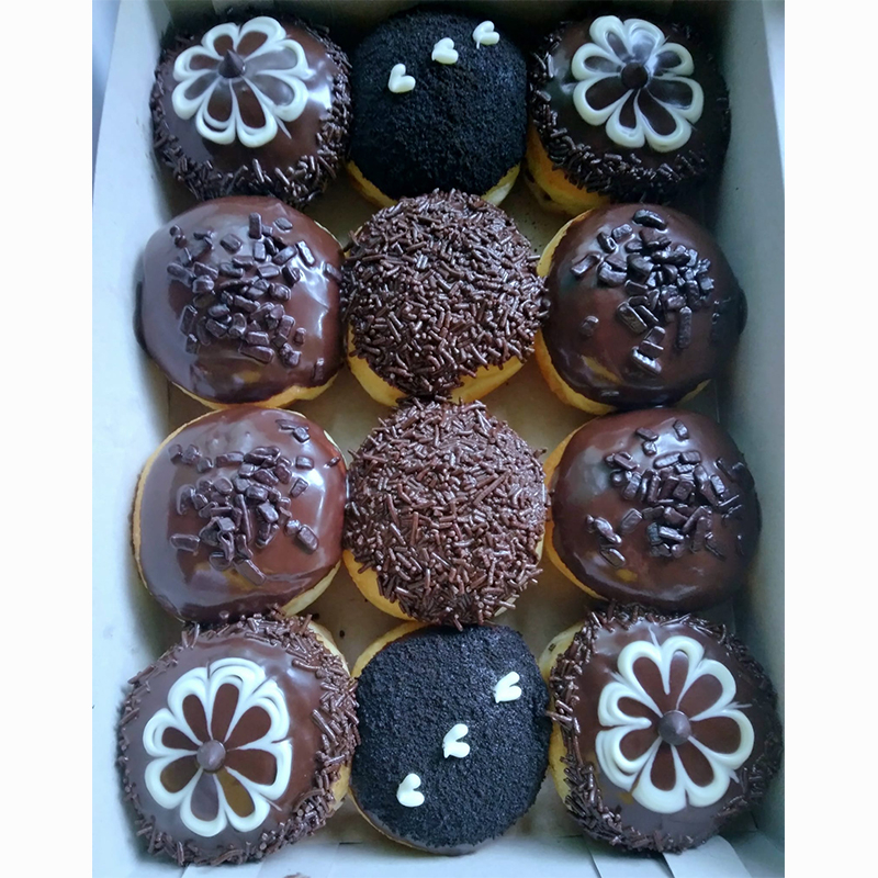 

Donat topping meses coklat oreo premium isi 12 pcs