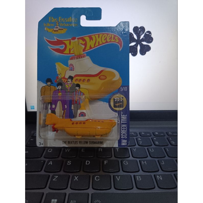 Hotwheels The Beatles Yellow Submarine