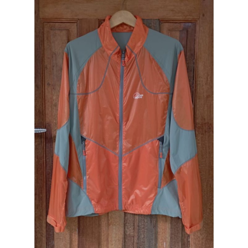 Jaket Running LoweAlpine