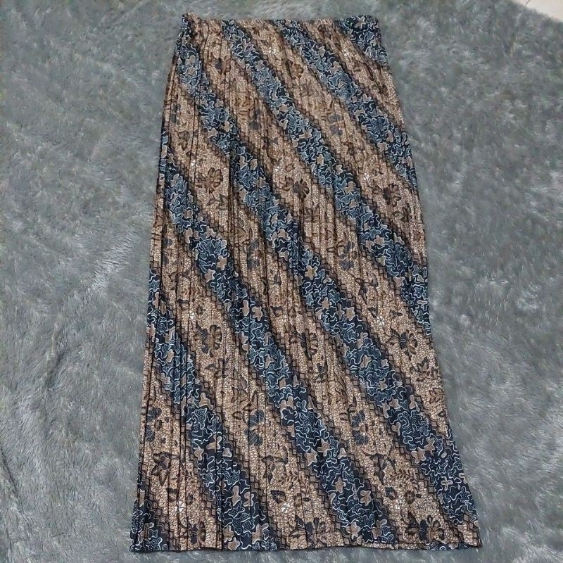 Rok plisket bawahan kondangan wanita motif batik JUMBO [PRELOVED / BEKAS PAKAI]