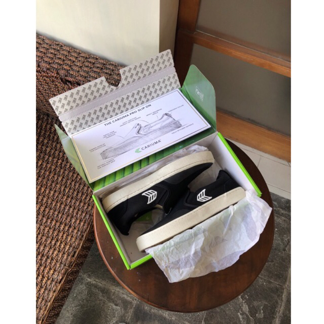 Cariuma Pro Skateboard Slip on Pro