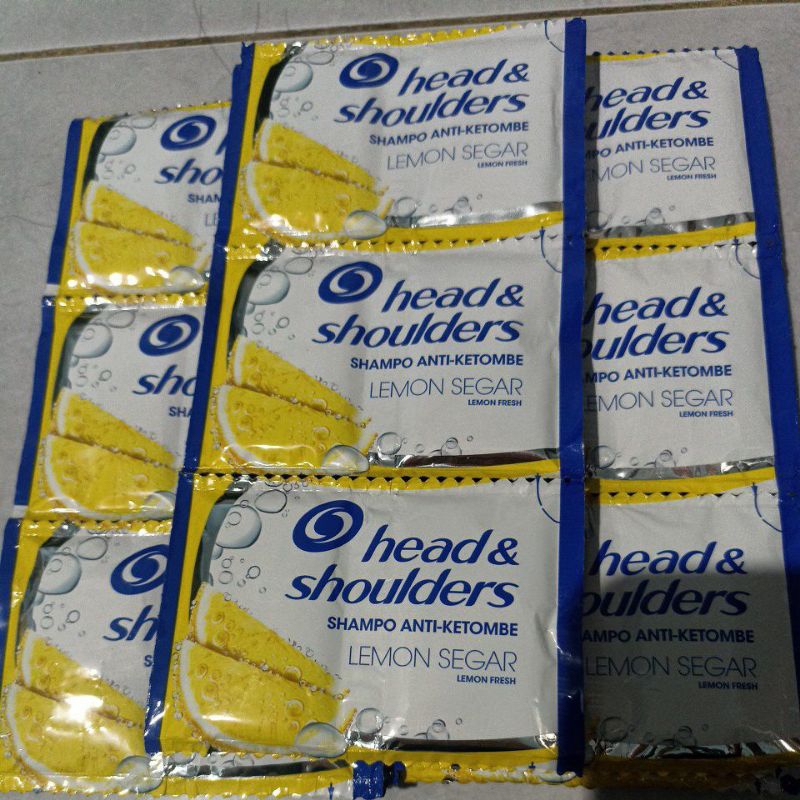 Head & shoulders shampoo sachet