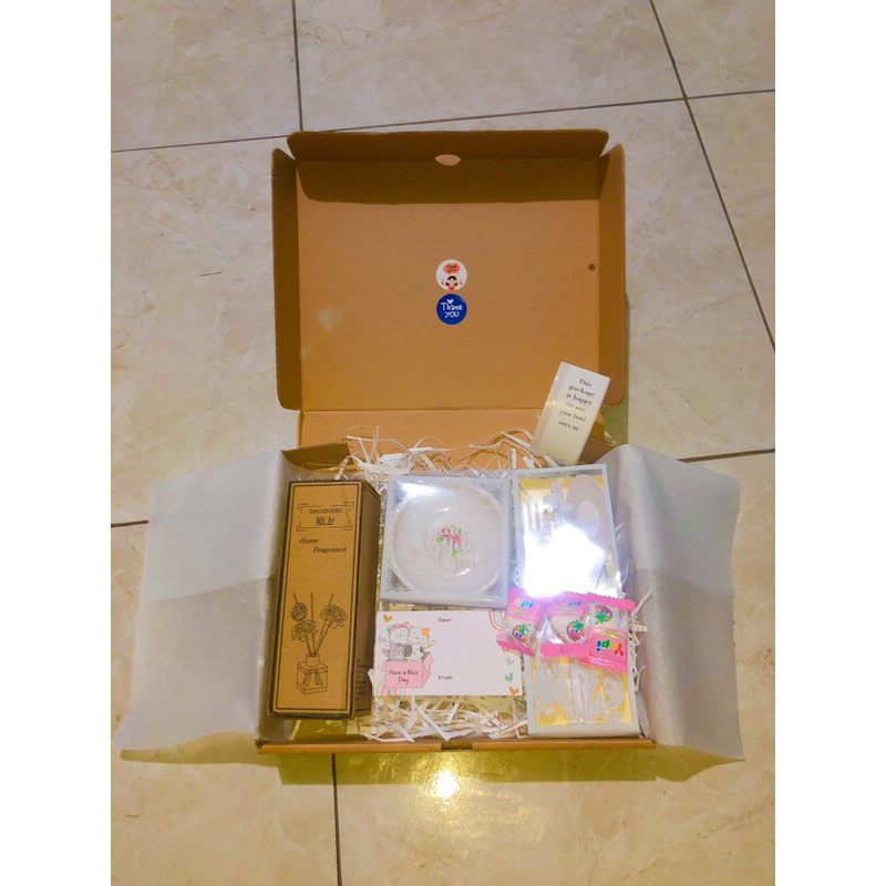 

Gift Box (Diffuser Pengharum Ruangan)