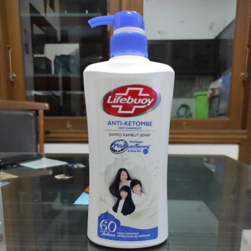 Lifebuoy Shampo Anti Ketombe 680 ml / 680ml