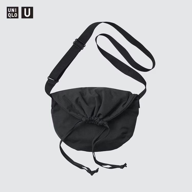 SALE READY STOCK Tas Serut Drawstring Bag Small UNIQLO JASTIP