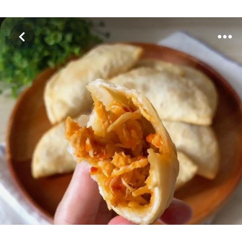 

cemilan cireng isi ayam suwir mercon