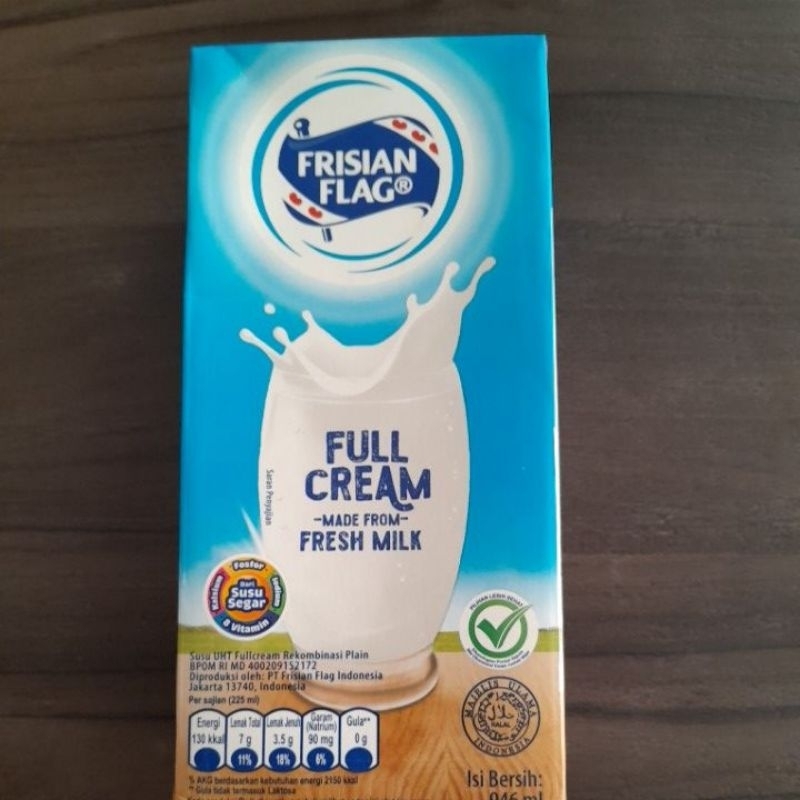 

FRISIAN FLAG UHT FULLCREAM 946ML