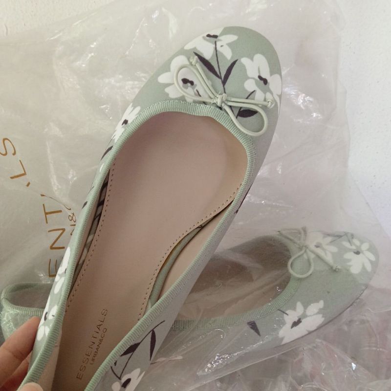 sepatu wanita, flat shoes urban&co size 37, sepatu urban n co