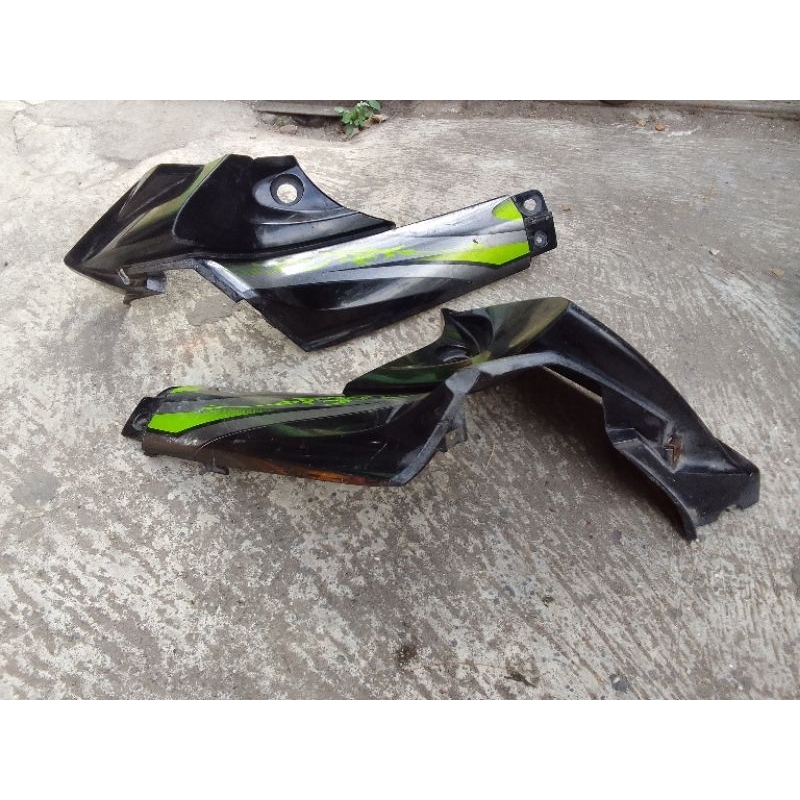 Undercowl sayap bawah cover body sambungan sayap bawah Yamaha Jupiter Z Robot