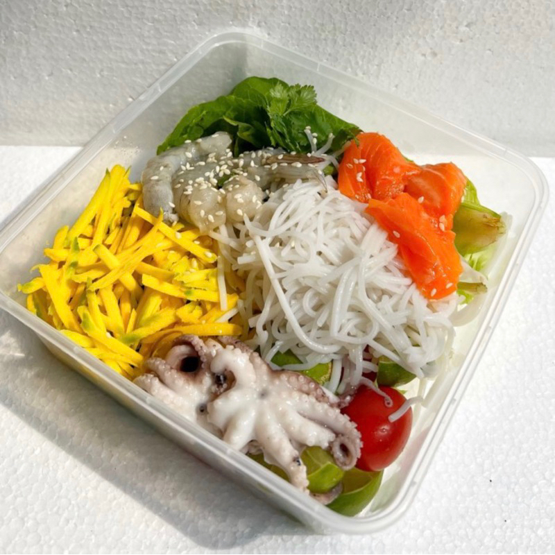 

Salad Salmon Udang Gurita Mangga Quinnkitchen