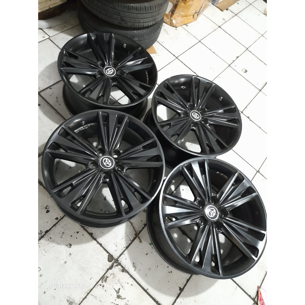 VELG MOBIL SECOND REP VENTURER RING 17 LEBAR 8 PCD 5X114,3 OFFSET/ET40