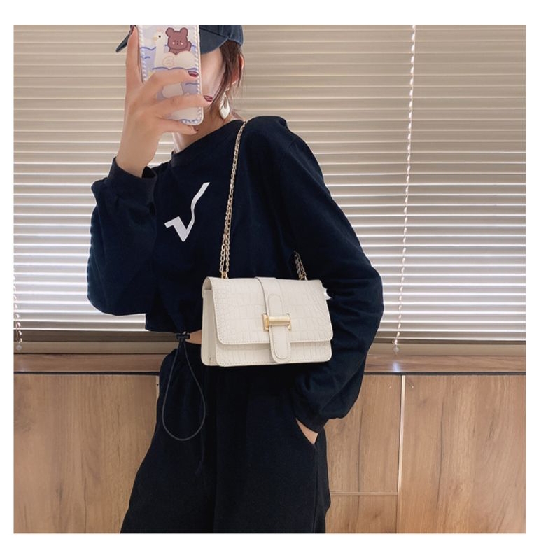 TAS SLEMPANG WANITA IMPORT/TAS SLEMPANG WANITA MODERN/TAS SLEMPANG WANITA RANTAI/TAS SLEMPANG KEKINI