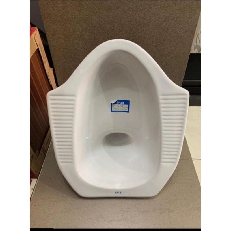 Toilet kloset jongkok merk ina ready warna putih