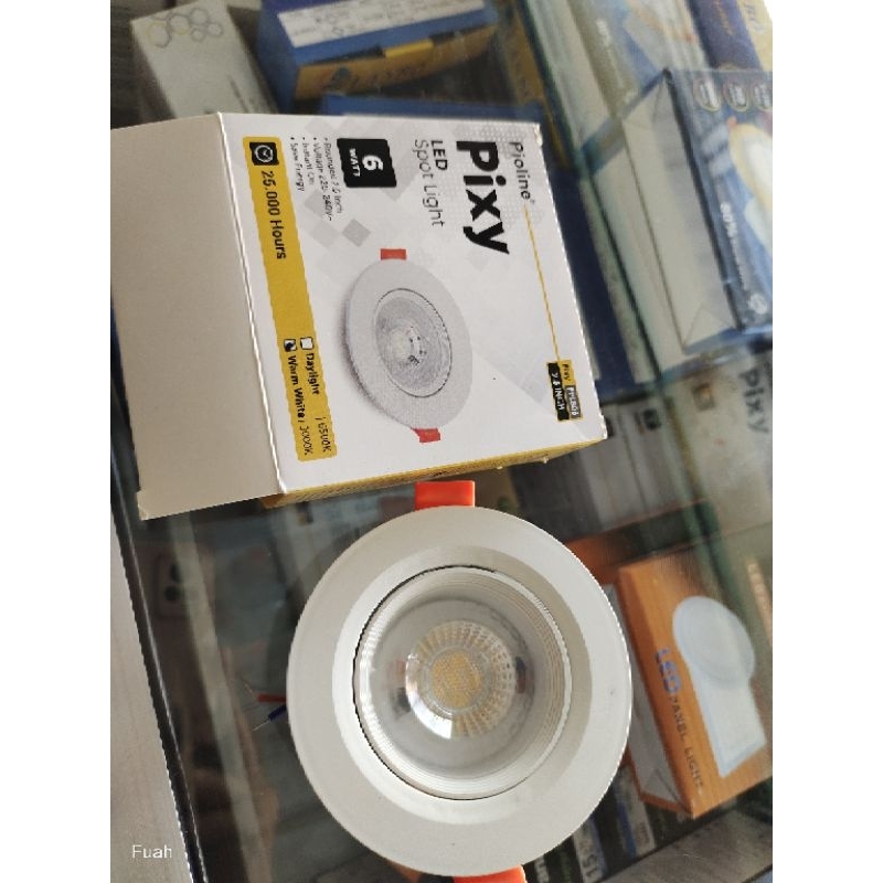 PIOLINE LED PANEL 6W 1 WARNA