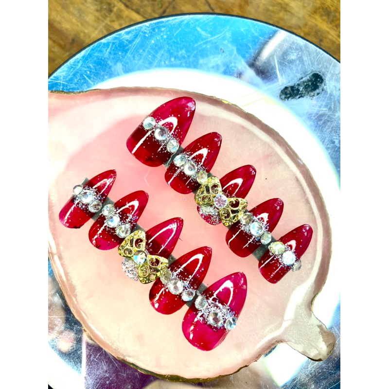 kuku palsu / nail art/ kuku palsu wedding /kupal wedding cantik merah