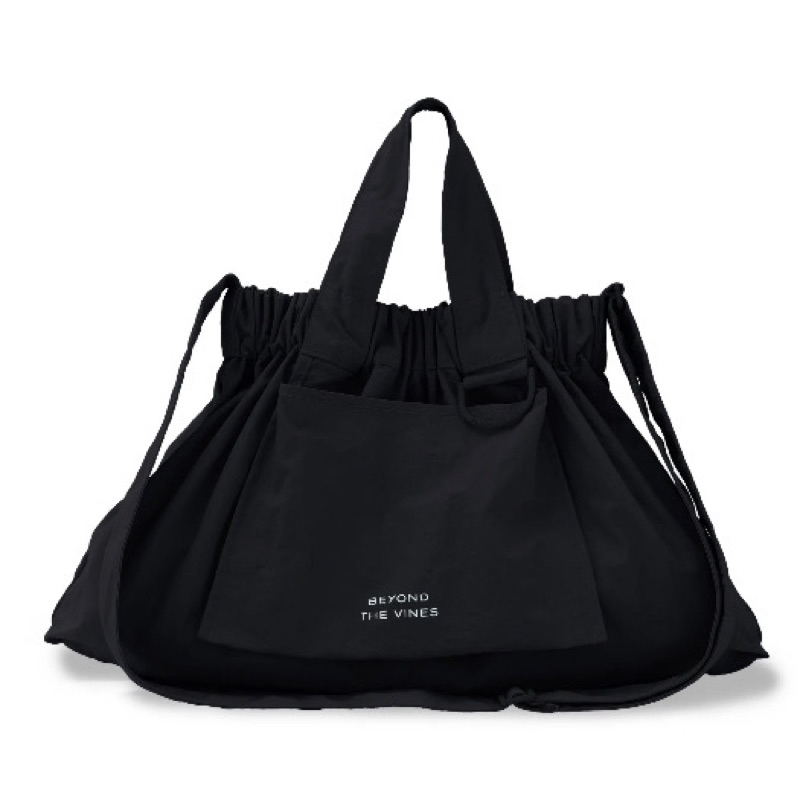 Preloved BTV Dumpling Bag Black size M