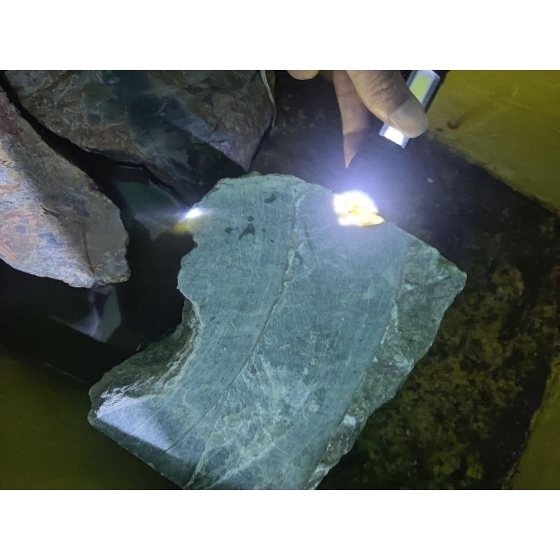 Giok Aceh - Neprite Jade - Berat 8 kg