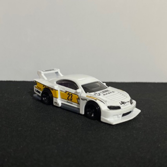 Hotwheels Nissan Silvia s15 LBWK white Loose