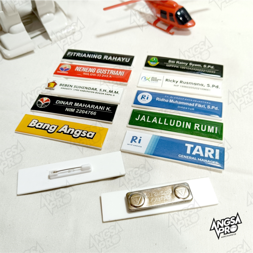 

Nametag Akrilik NO MINIMUM ORDER Papan Nama Dada Peniti Magnet