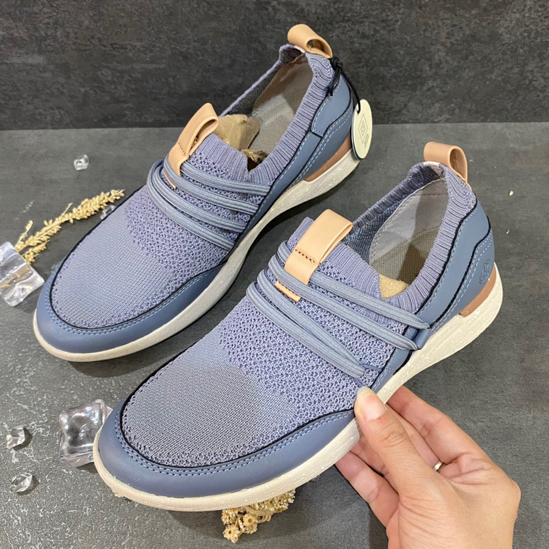 Sepatu Wanita Rockport Original 100% Slip On