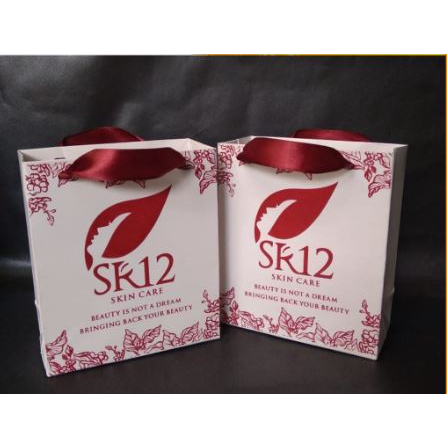 

Paperbag tas kertas ivory ukuran P13 L6 T15cm FREE DESAIN