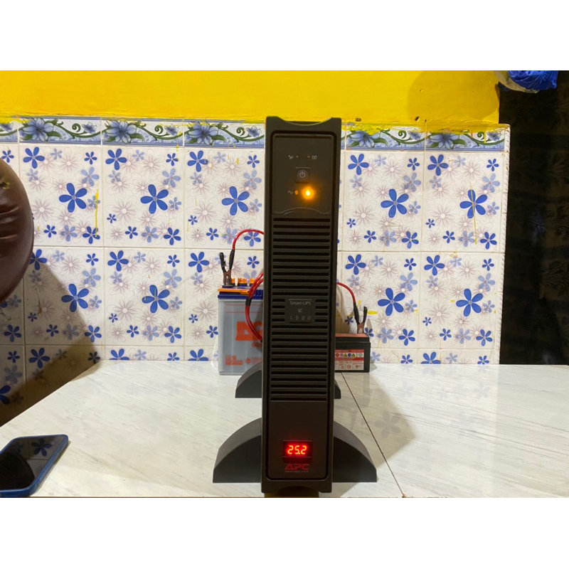 APC Smart-UPS SC 1000VA,rackmount 24v 600watt Modifikasi aki mobil