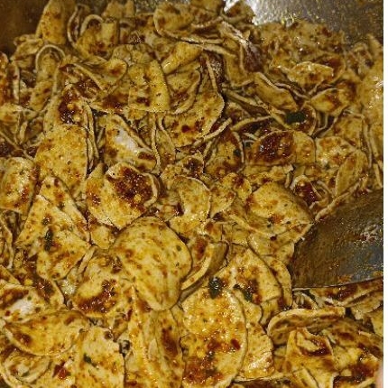 

BASRENG DAUN JERUK ORIGINAL PEDAS KEMASAN 100gr