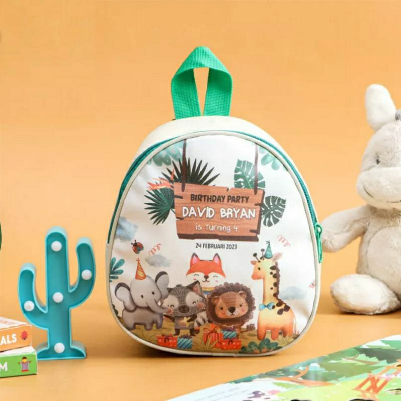 

Paper bag / Hampers / Snack ultah / Souvenir ulang tahun / Totebag / (Baca Deskripsi) / Birthday gift ultah / Goodie bag / Painting set / Set melukis / Custom / Dinosaurus / Dino / Unicorn / Puzzle / Tumbler / Murah Mewah