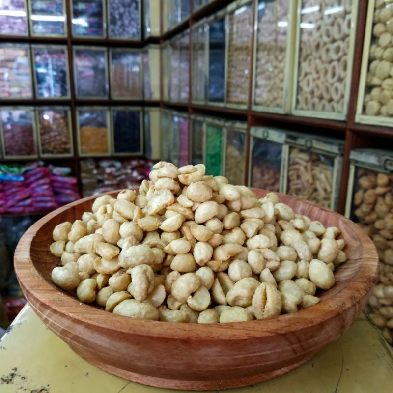 

KACANG BOGOR / KACANG ASIN GURIH 250gr