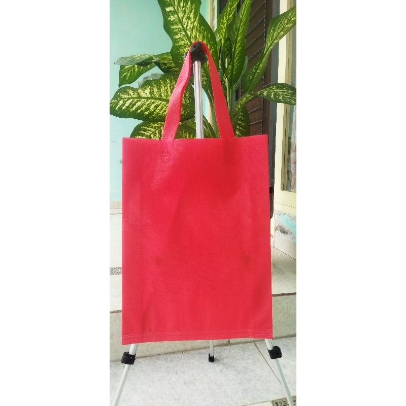 Tote Bag/goodie bag/ tas spunbond/ sablon tas spunbond/(25x35x8) hls
