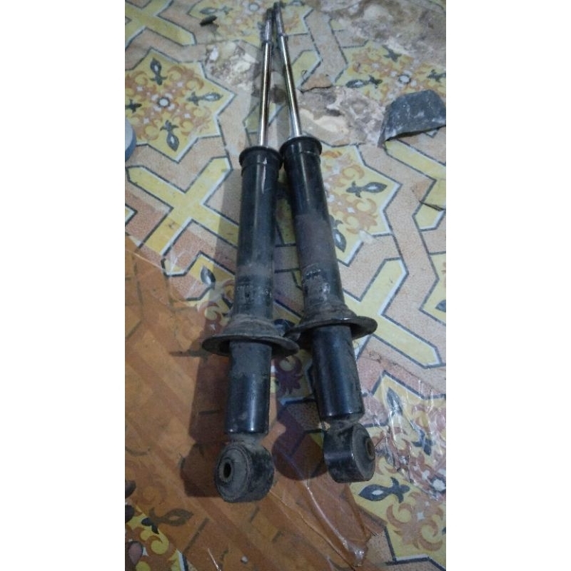 shock.beker belakang civic wonder