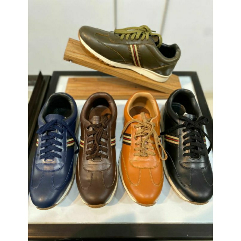 Sepatu Sneakers  Kets Pria Kulit Sapi Asli Gucie