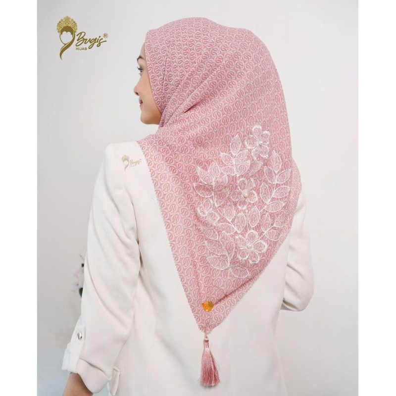Segiempat Veluent Bordir Tassel | Bugis Hijab