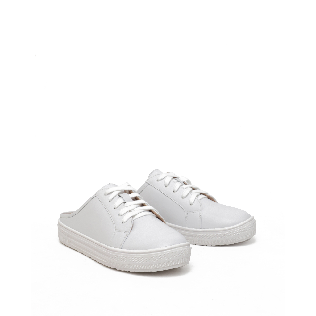 Buccheri Tara Mules Women White