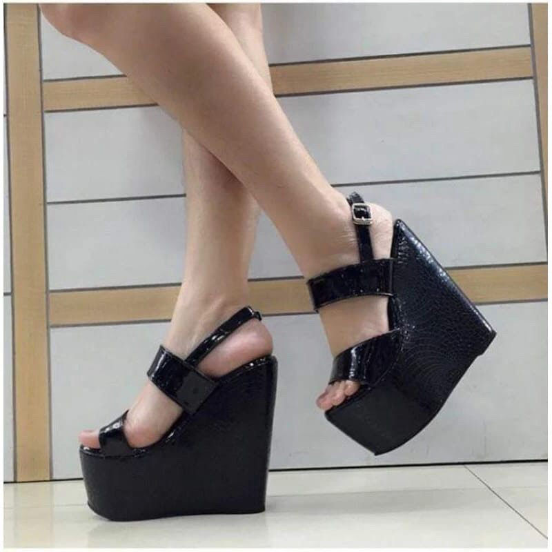 Wedges Ks.2355 15cm/ Wedges Glossy 15cm