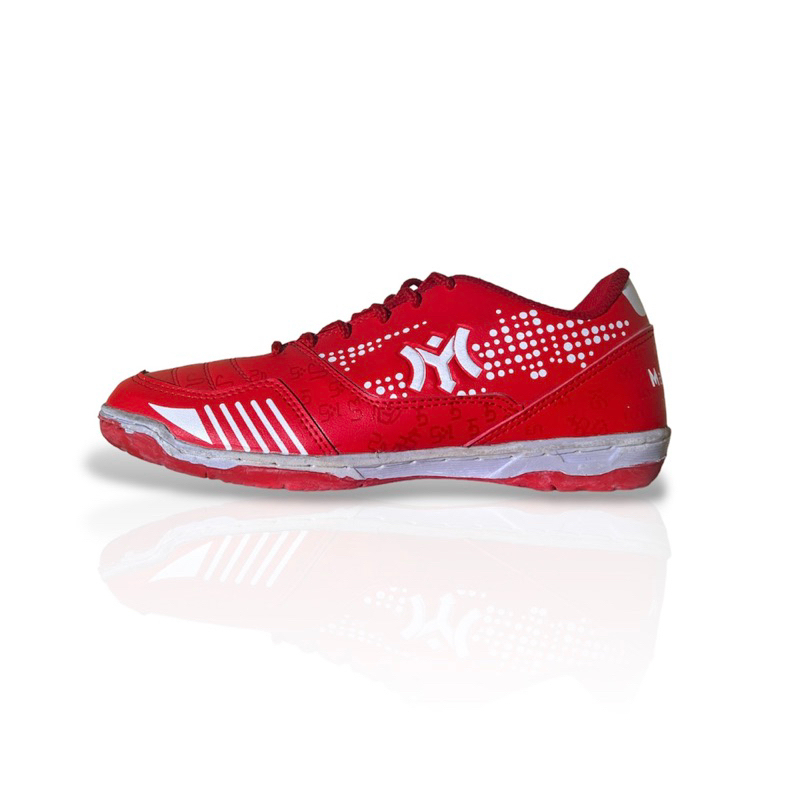 sepatu futsal original markkumi sol sudah di jahit muter