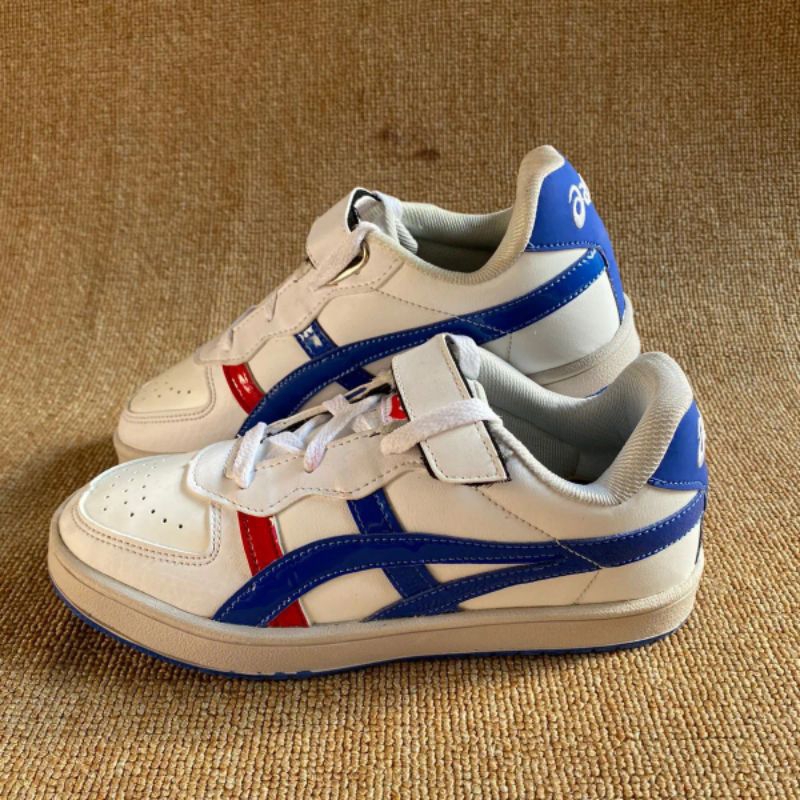 Sepatu Anak Asics