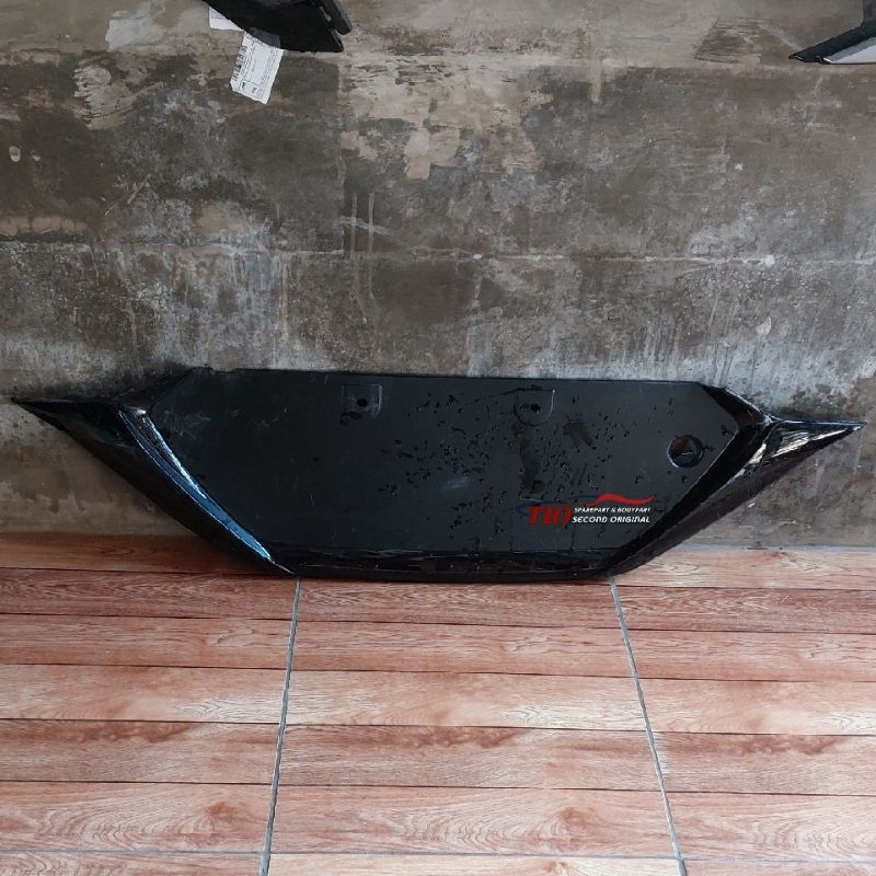 Garnish Bagasi Avanza 2021