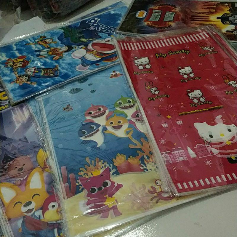 

Plastik Bingkisan karakter / plastik bingkisan snack Ulang tahun anak karakter uk 22x40