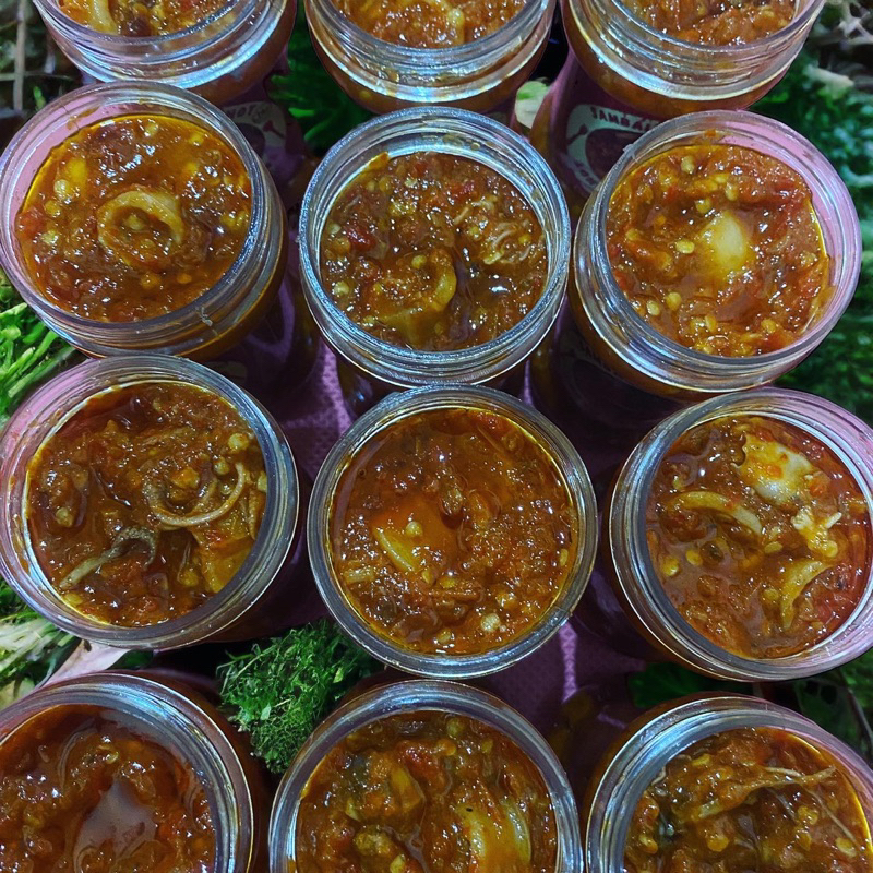 

Sambal Cumi Pedas Nikmat bikin nagih 150gr
