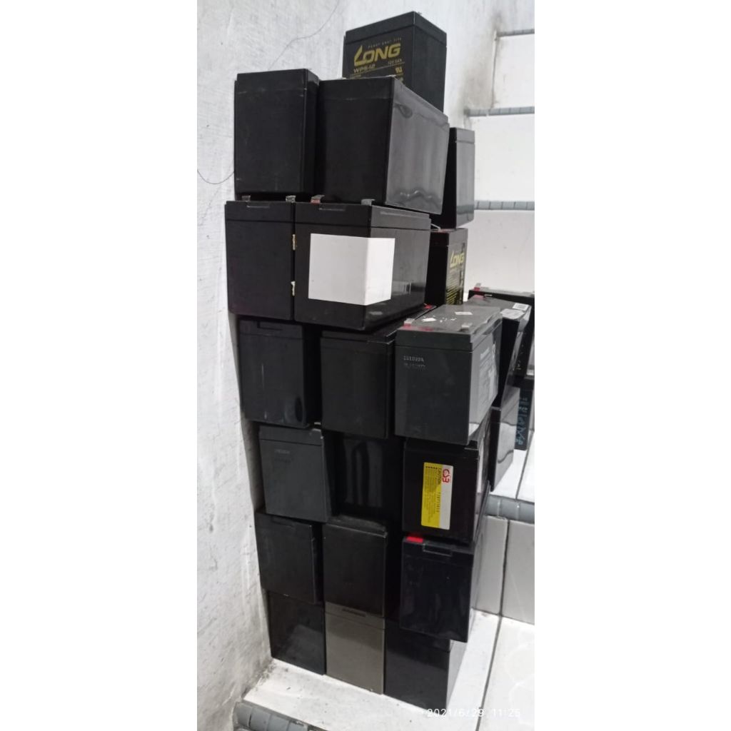 Battery Baterai Batery Aki Kering UPS 12V 7Ah Bekas